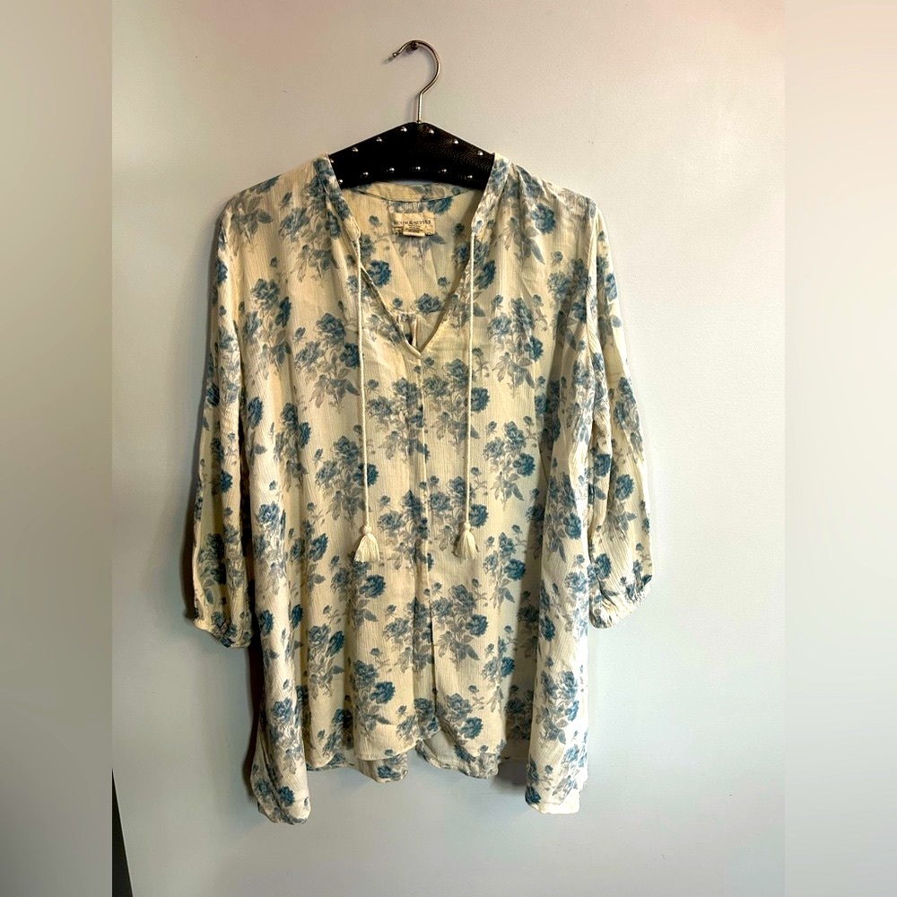 Denim & Supply romantic floral tunic! ✌️